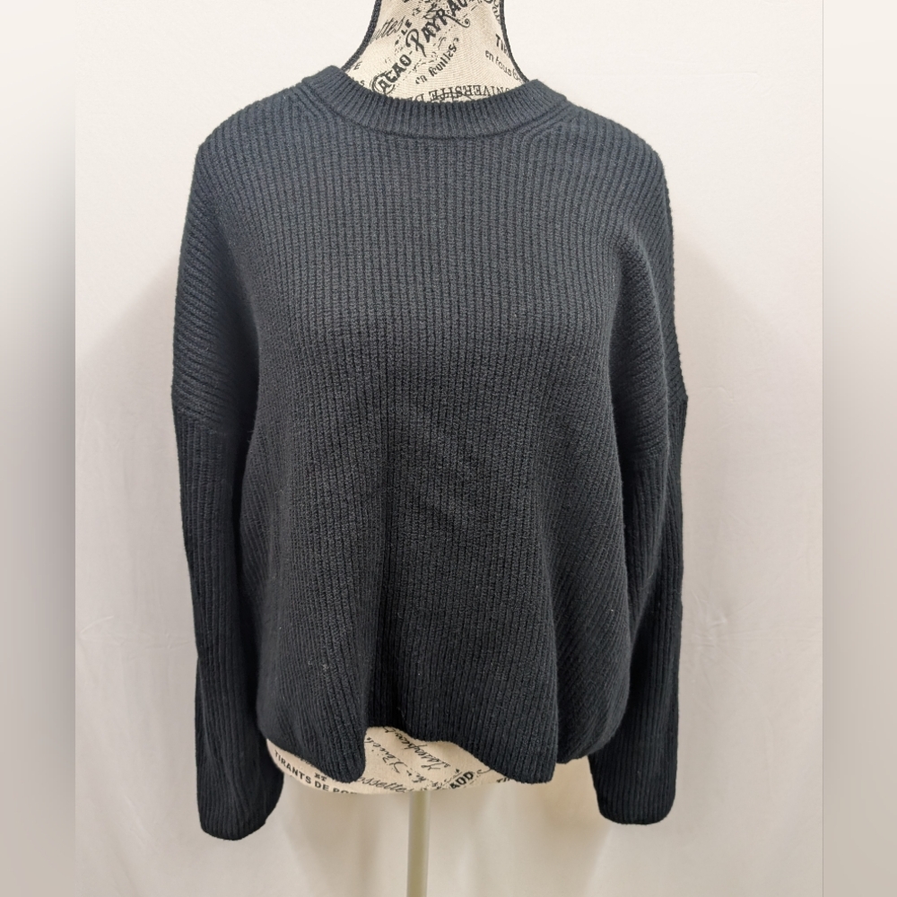 GAP Women's Black Ribbed Sweater